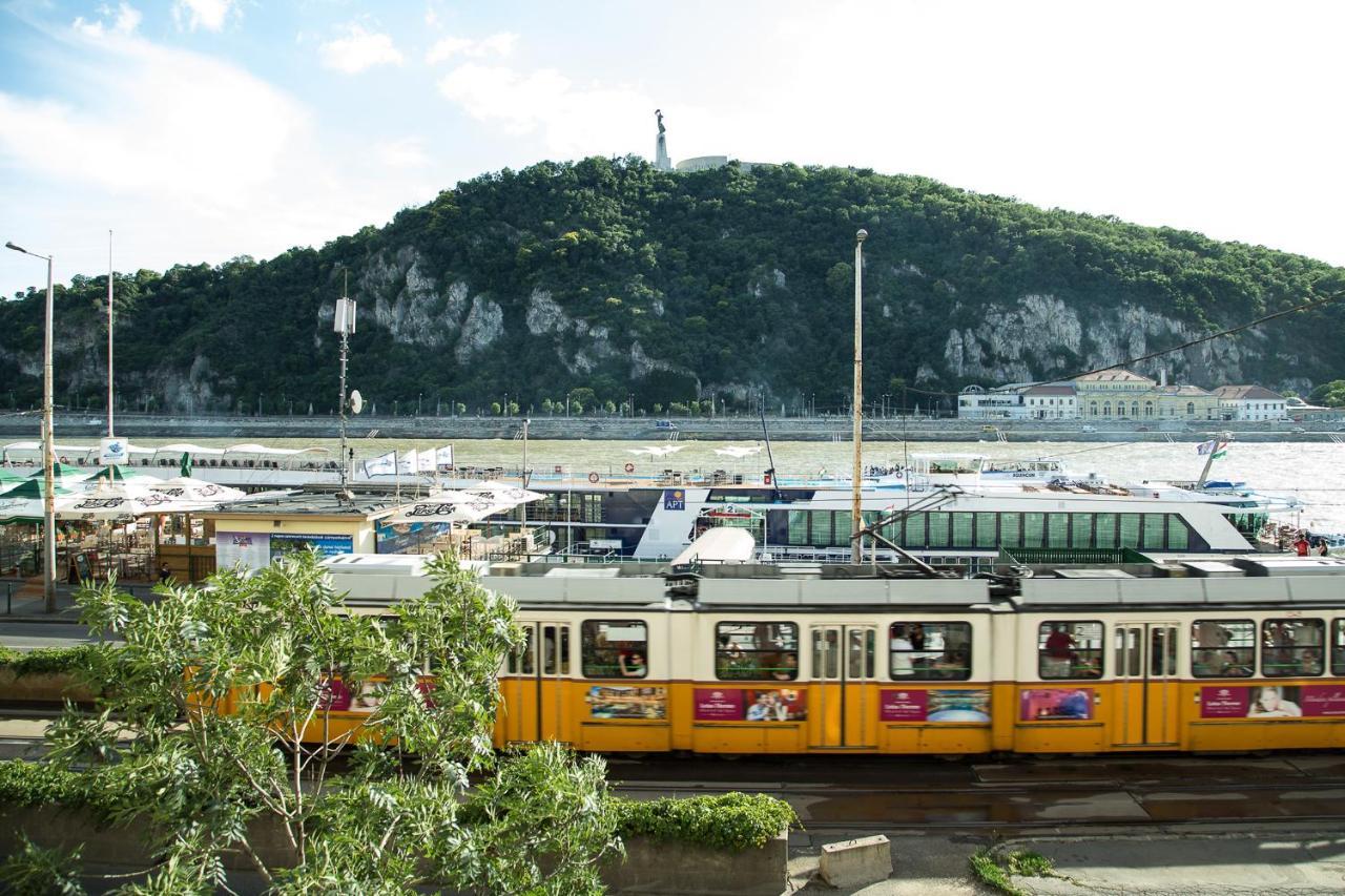 Pelicanstay At Riverside Danube Budapest Kültér fotó